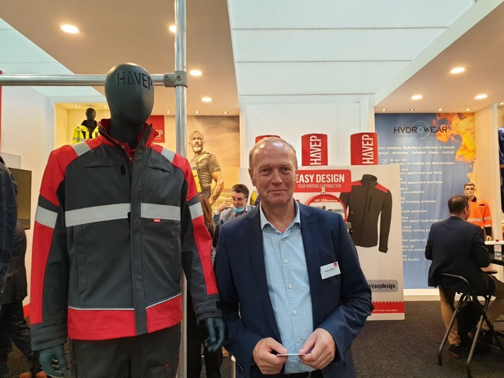 Markus Schlüter, HAVEP account manager with ”easy design“ jacket