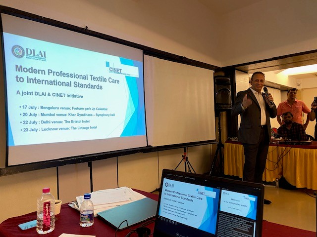 A-warm-welcome-to-all-delegates-by-DLAI-President-Mr.-Suresh-D.-Bhatia