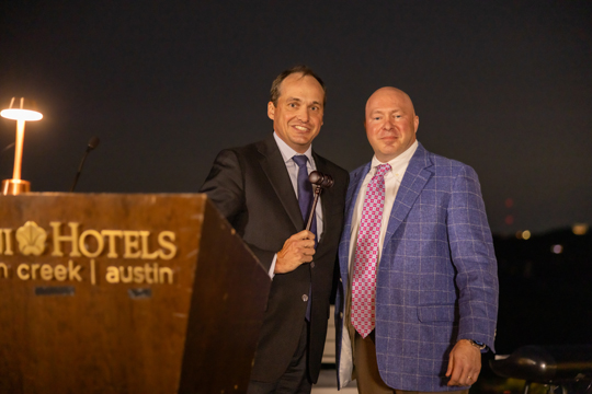 L– Mack Magnus of M & B Hangers becomes TCATA President R- John Silverman of Tschopp Supply