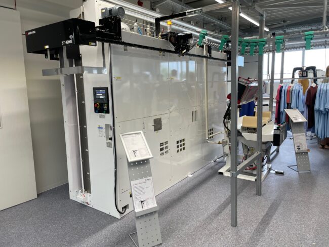 New Innovation; “Press Free Finisher of Sankosha”. High Finishing Quality in Large Volumes!