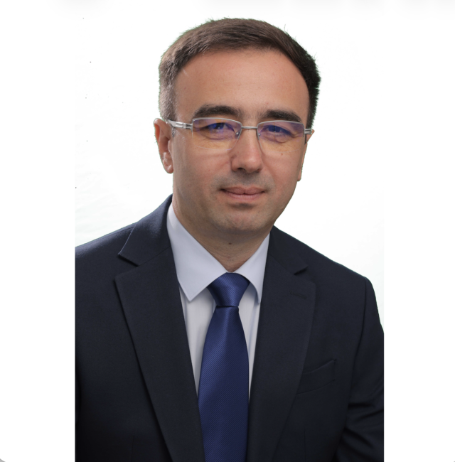 Mr. Claudiu Ciarnau