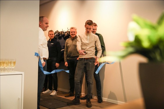 Dieke Ploeg, son of WSP founder Maarten Ploeg, officially opened the new office.